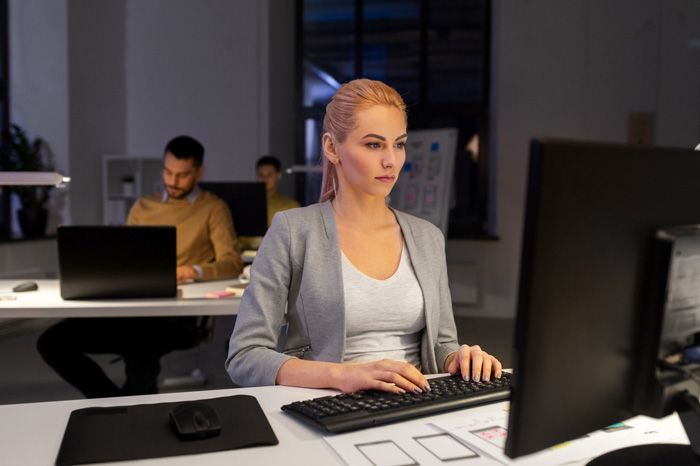 24小時(shí)客服電話