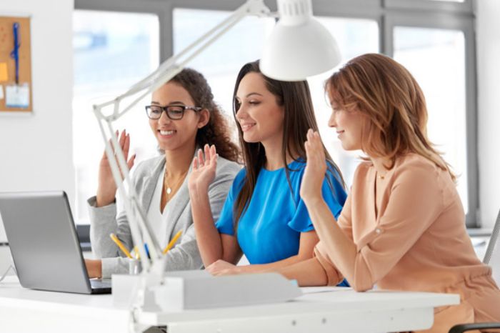 企業(yè)搭建呼叫中心系統(tǒng)如何選擇