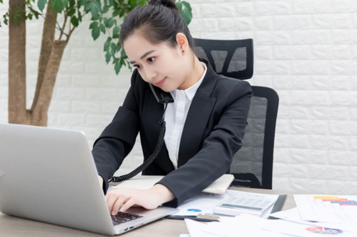 ai客服機(jī)器人哪個好