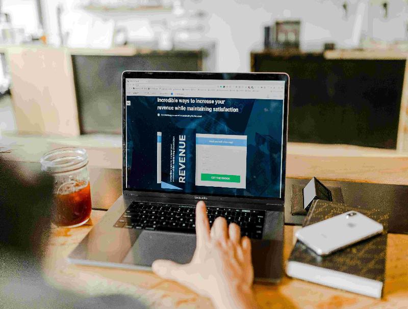 在線網(wǎng)絡電話系統(tǒng)：實現(xiàn)企業(yè)內(nèi)外高效溝通的利器