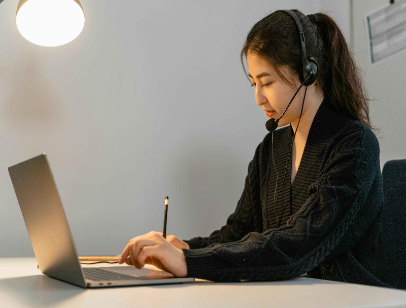 如何選擇合適的客服呼叫中心系統：企業決策要點
