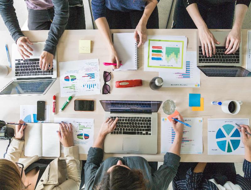 客戶(hù)問(wèn)題重復(fù)率高？智能語(yǔ)音識(shí)別客服如何自動(dòng)記錄并沉淀知識(shí)庫(kù)